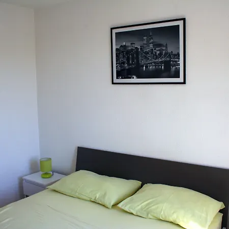 Petricevic 3* سبليت